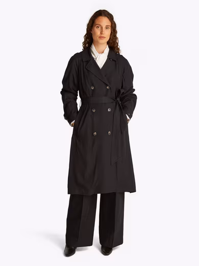 Trench coat ESSENTIAL FLUID TRENCH with belt, with back yoke, with raglan sleeves