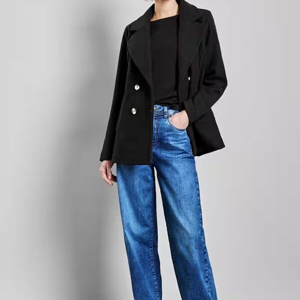 Trench coat with lapel collar