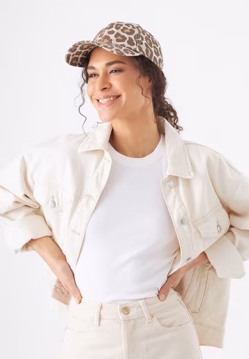 baseball cap with leopard pattern