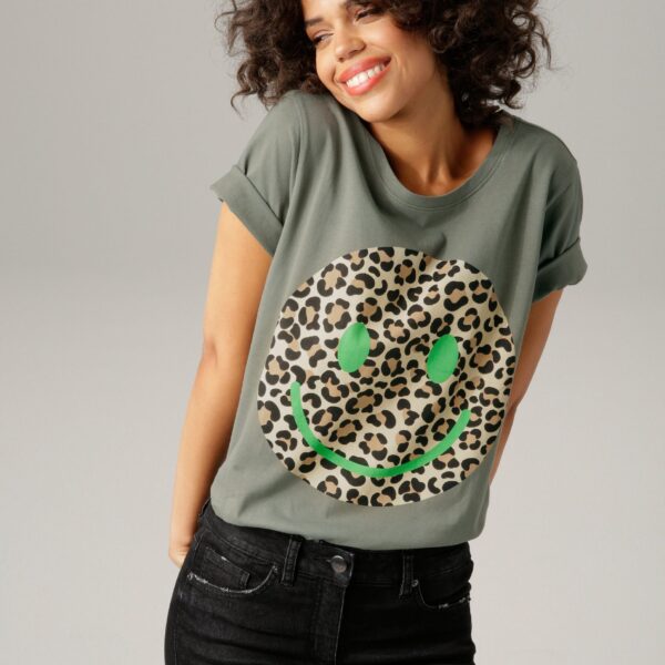 T-shirt with smiley front print in animal look