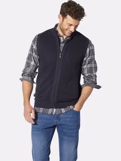 Knitted vest AMOTASSI with washing effect