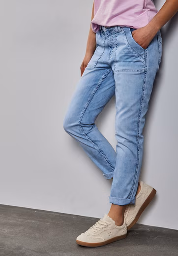 Relaxed-fit jeans