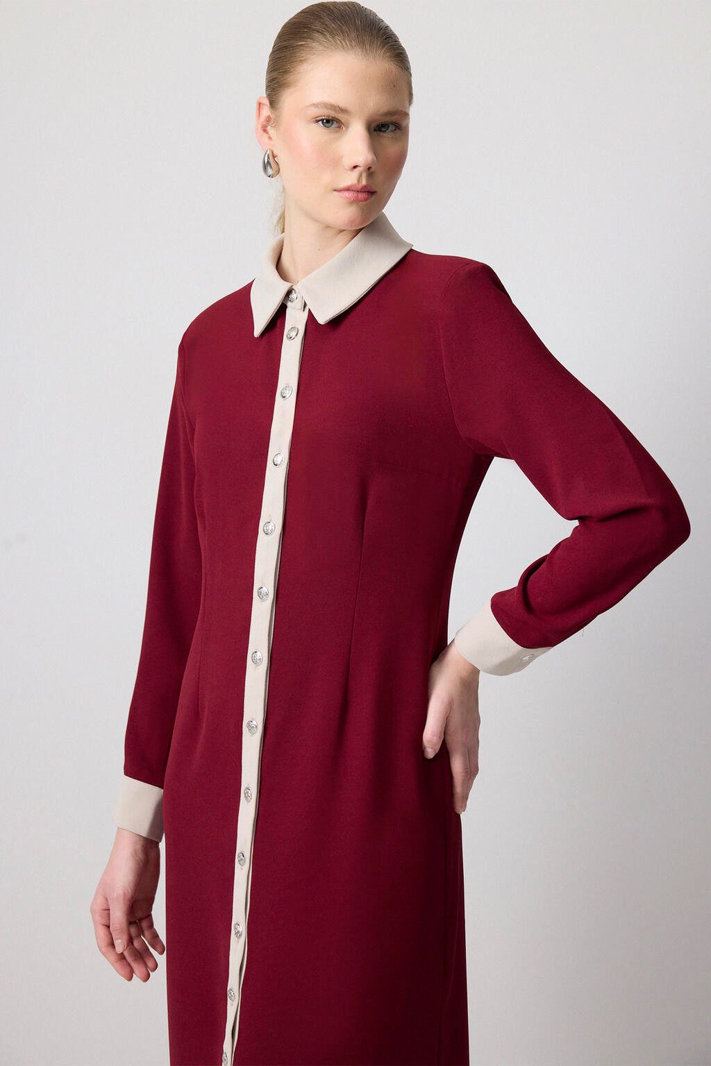 Maxi dress CREPE DRESS WITH BUTTON DETAILS - Image 4