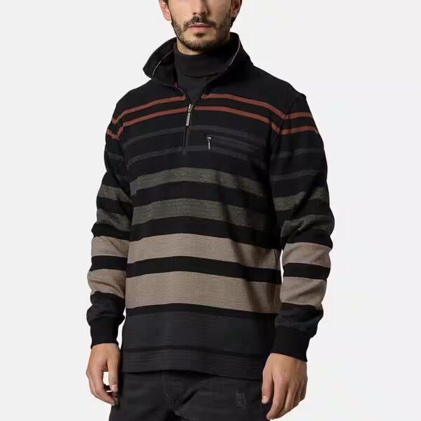 Sweatshirt LUCIVERTA with striped design