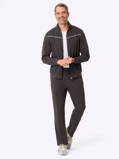 Tracksuit leisure suit