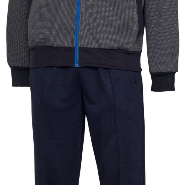 Leisure suit men's leisure suit