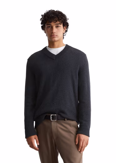 V-neck sweater vibrant bicolor effect