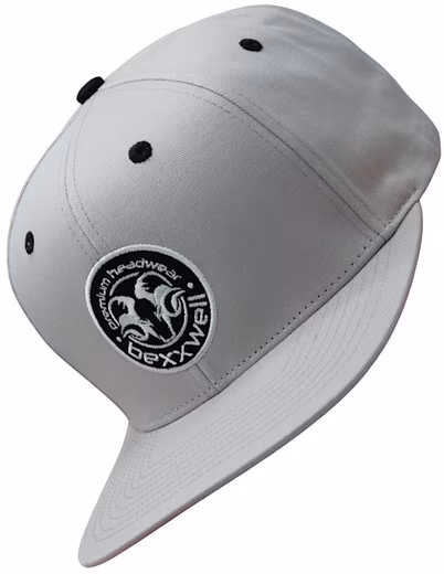 Snapback cap with logo patch (optimal fit, unisex)