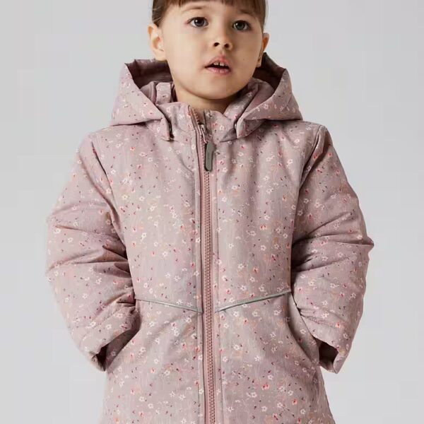 Outdoor jacket NMFMAXI PA JACKET AOP NOOS with decorative and reflective details