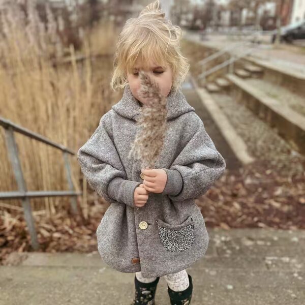 Watjacket Walkjacket Oversized gray leo 100% virgin wool, temperature balancing, breathable & easy to care for