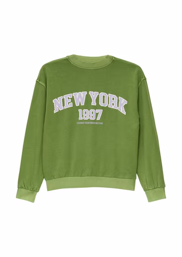 Sweatshirt with wash and front print