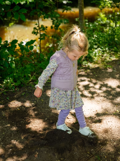 Quilted vest Edele (1-piece) with elastic inserts on the sides