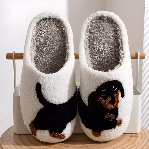 Dachshund slippers – comfortable, non-slip slippers with dog motif plush slippers