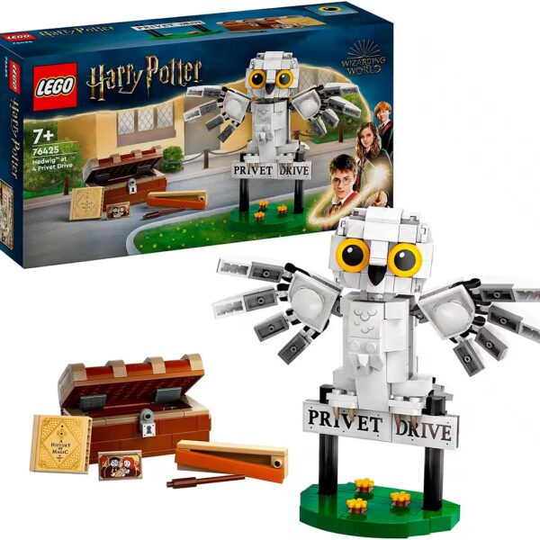 Hedwig™ at 4 Privet Drive (76425), LEGO® Harry Potter™ Construction Bricks (337 pcs), Made in Europe