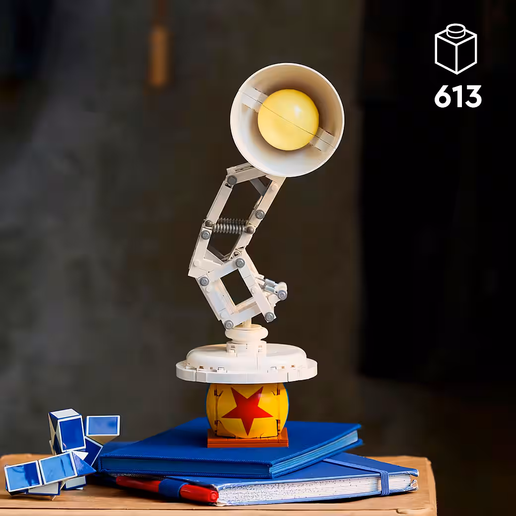 Disney Pixar Luxo Jr. (21357), LEGO Ideas Construction Bricks (613 pcs), Made in Europe - Image 3