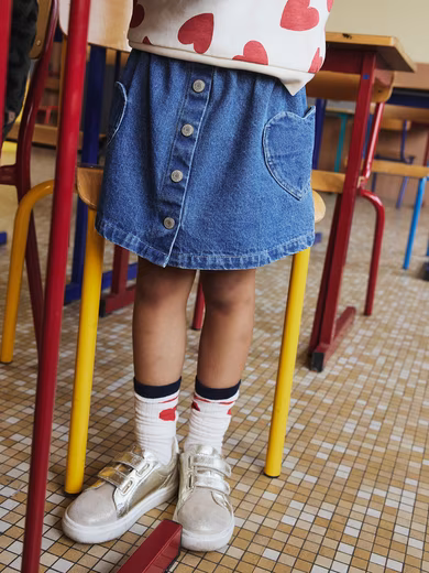 Mini skirt for girls, denim skirt with heart pocket - Image 3