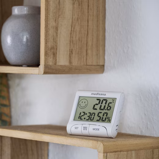 Weather station with color display, outdoor sensor, weather, alarm, temperature Weather station with color display, outdoor sensor, weather, alarm, temperature weather station (alarm clock function, snooze function, moon phase display)