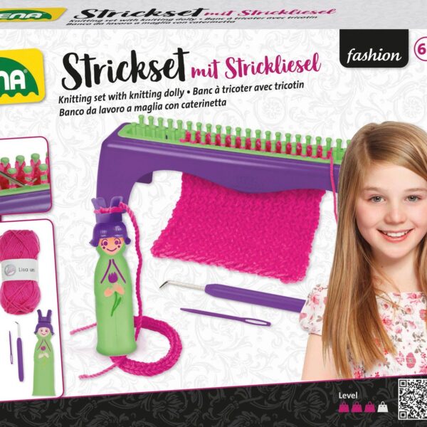 Creative knitting set with knitting dolly