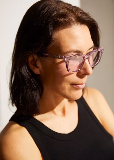 Trapezoidal sunglasses Rectangular look, women's glasses with UV protection