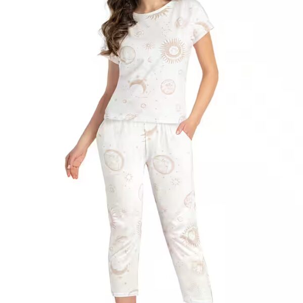 Capri pajamas with moon and star print in beige
