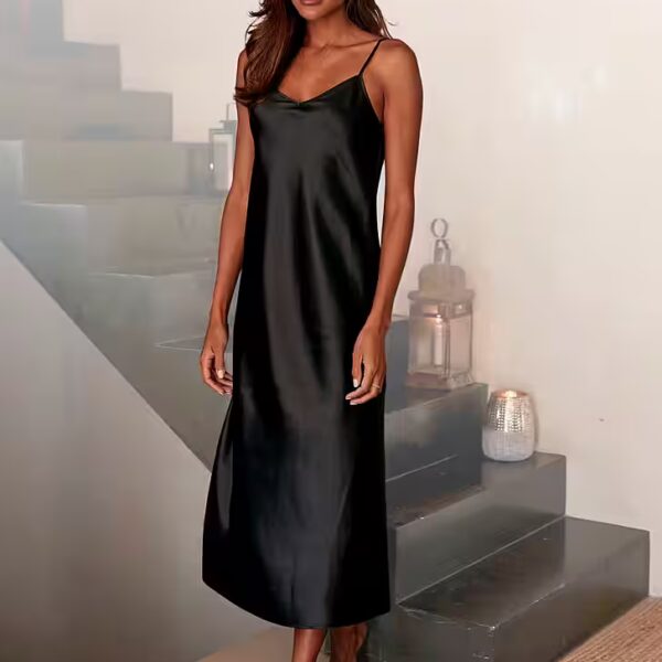 Neglige in midi length