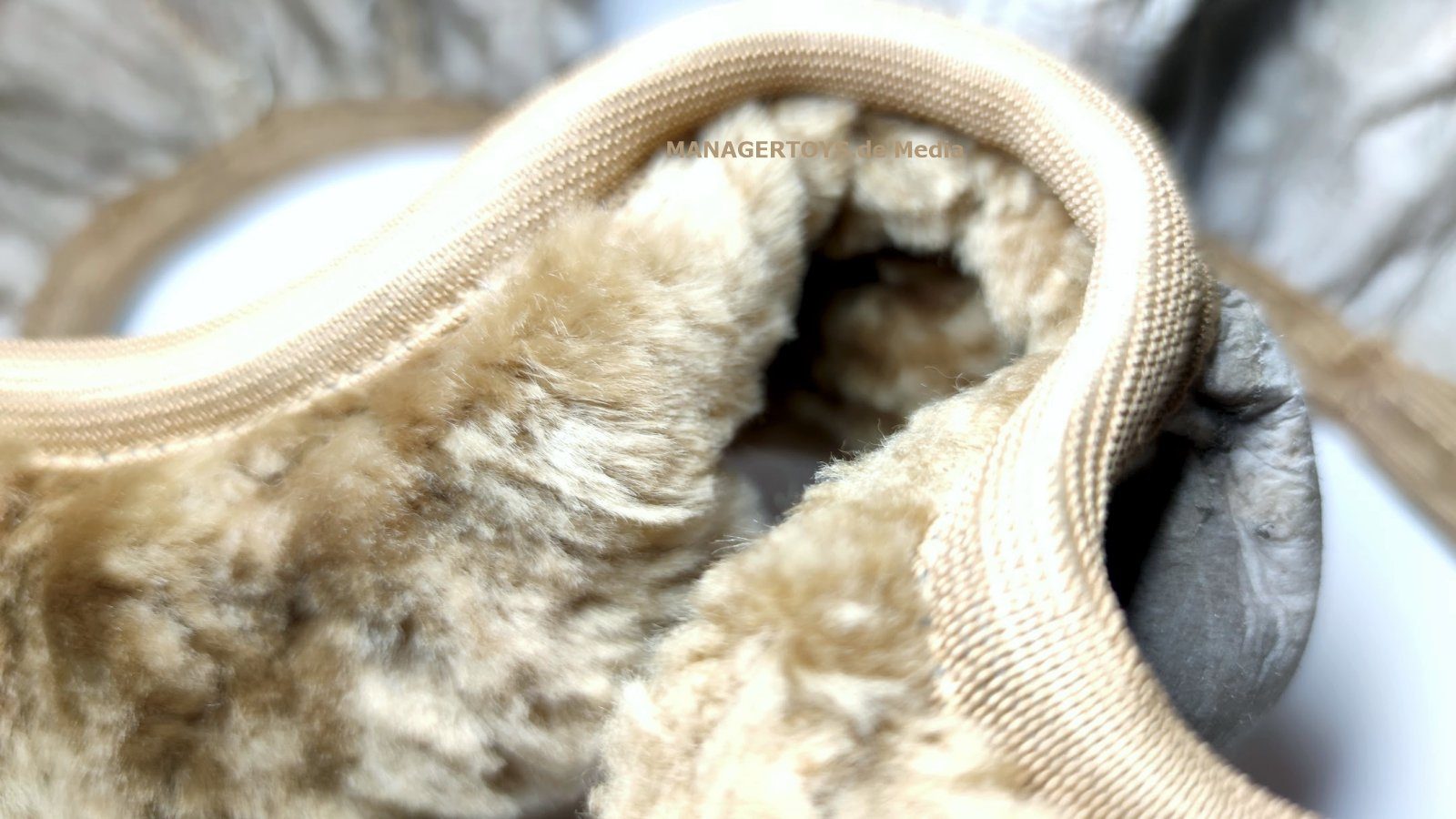 Lambskin steering wheel cover, steering wheel rim cover, fur steering wheel cover, 100% genuine lamb - Image 3