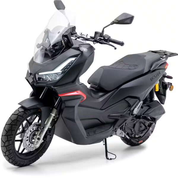 QS125 ADV motor scooter, matte black