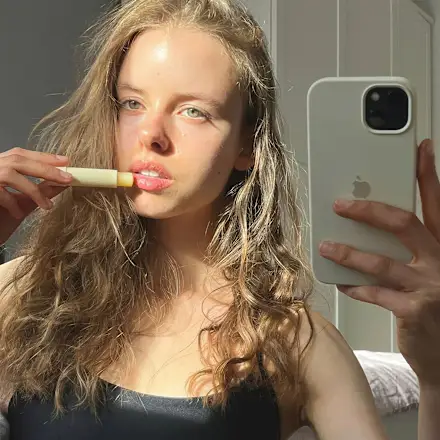 Vanilla lip balm, 4.8 g - Image 2