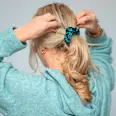 Scrunchie Quetzal Green, 1 pc - Image 3